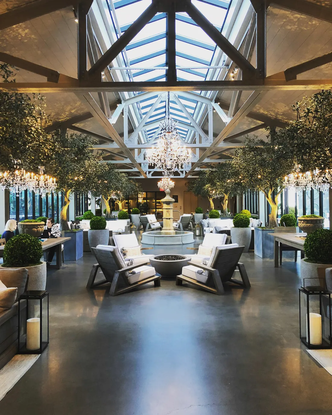 Conciergerie — Conciergerie de luxe — Services personnalisés pour une clientèle exigeante.
